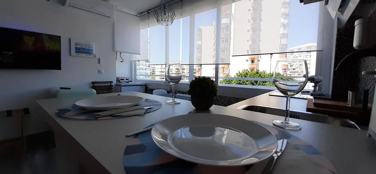 Torremolinos Suite 0*,